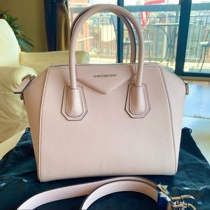 GIVENCHY ANTIGONA BAG SMALL - PERFECT CONDITION.